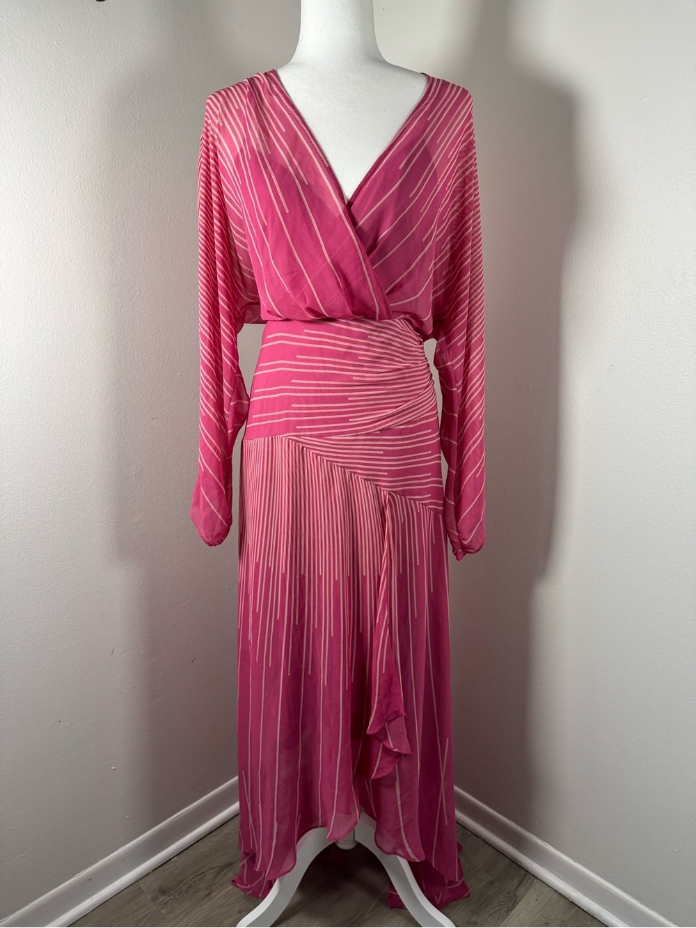 BCBGMaxazria Longsleeve Ruffle Coctail Dress Size 10 - Picture 6 of 16